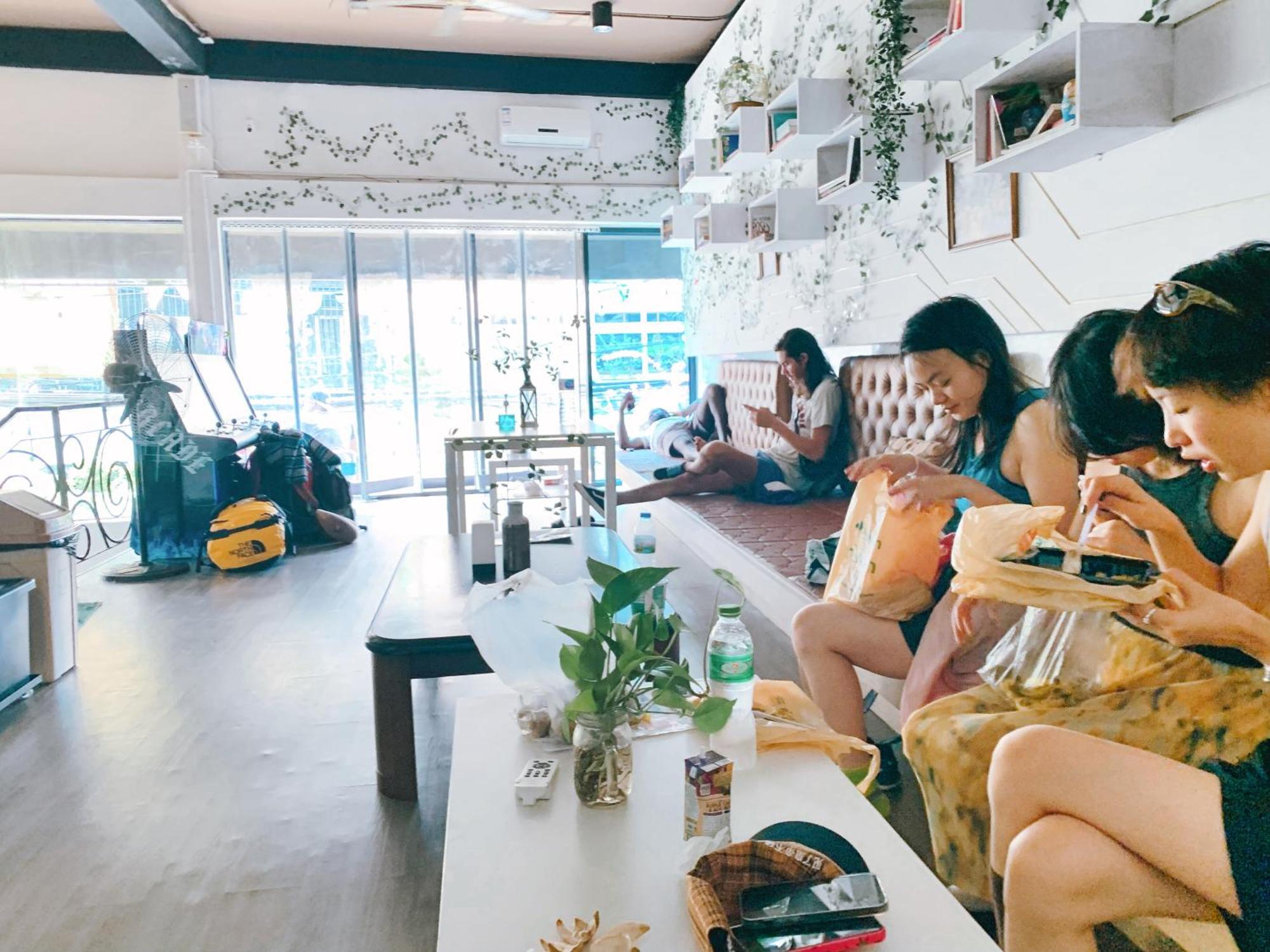 Susu Khaosan Hostel Bangkok Exterior photo