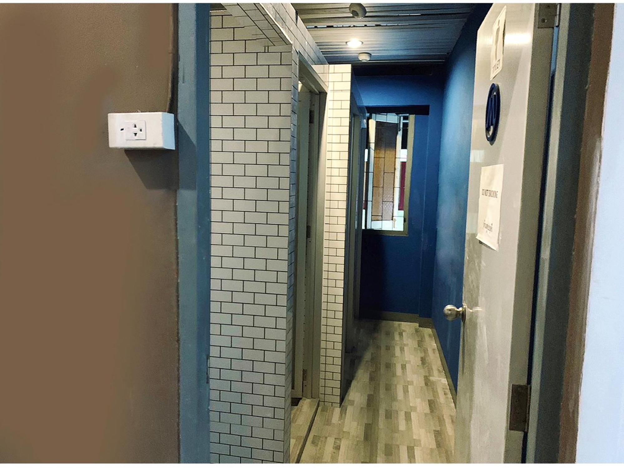 Susu Khaosan Hostel Bangkok Exterior photo