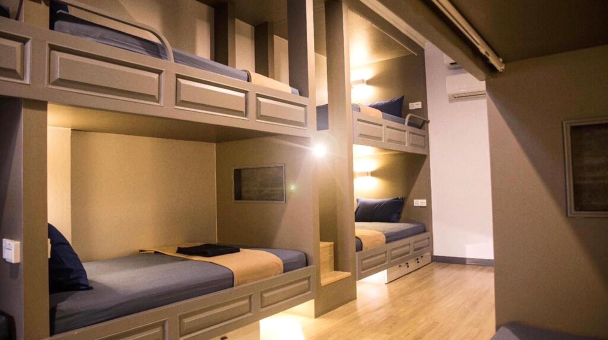 Susu Khaosan Hostel Bangkok Exterior photo